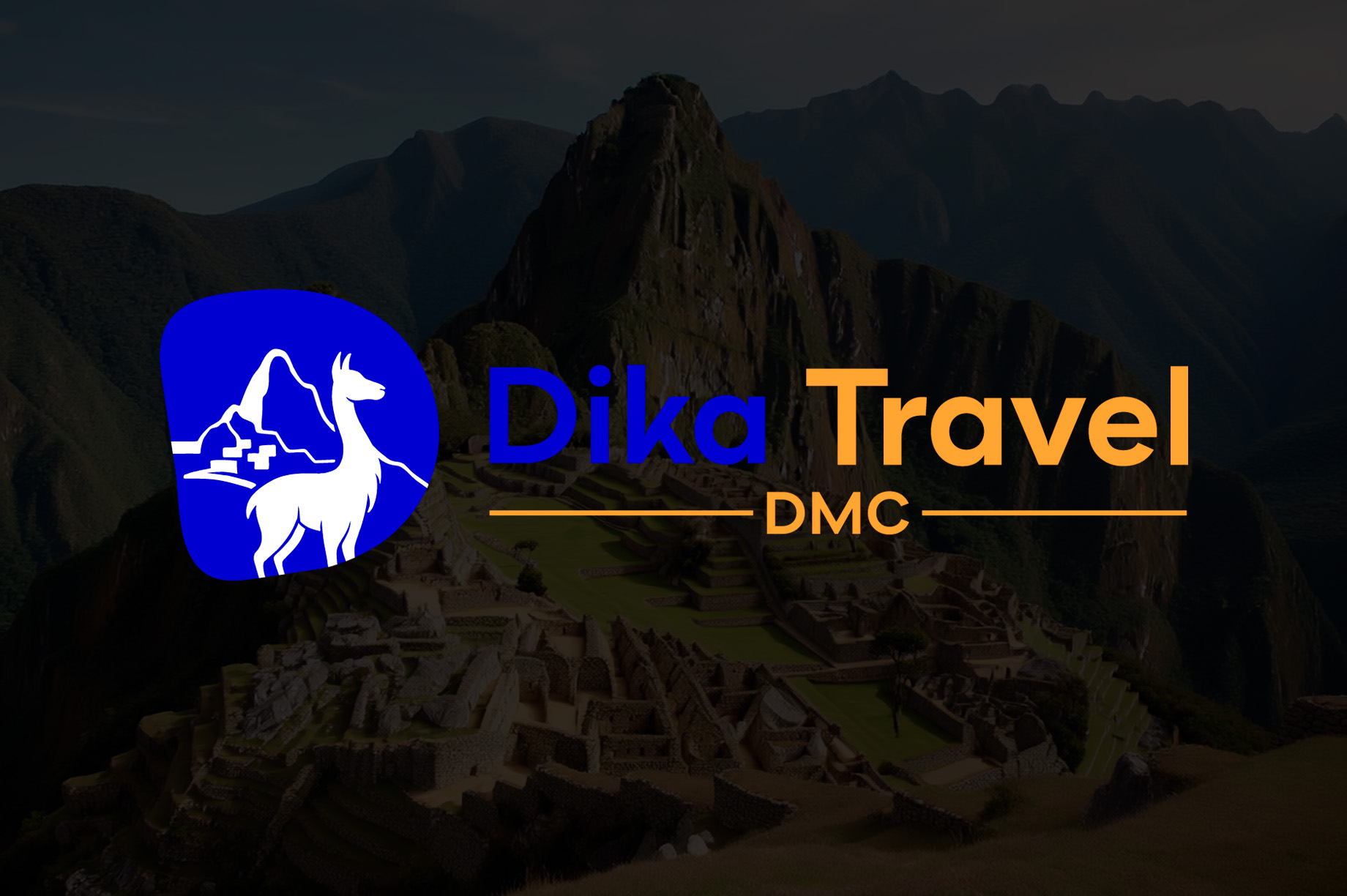 Logotipo de Dika Travel DMC sobre una vista de Machu Picchu